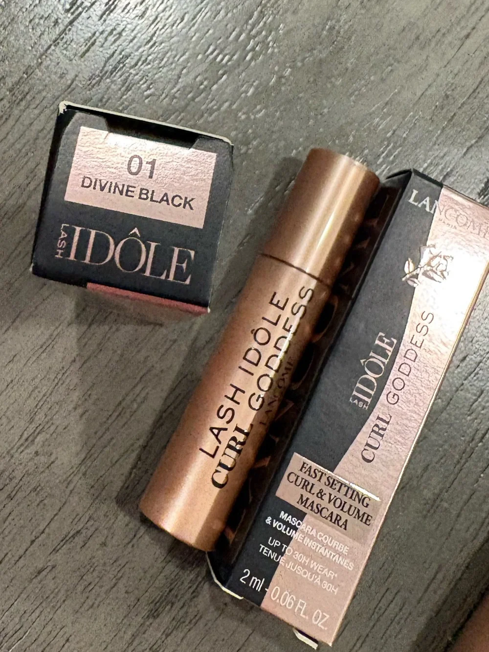 * New bundle of 2- Lancôme Lash Idôle Curl Goddess Mascara - Divine Black sample